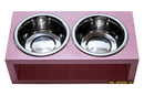 Comedouro Duplo de Madeira com Potes Inox – Rosa | Para Gatos e Cães Pequenos